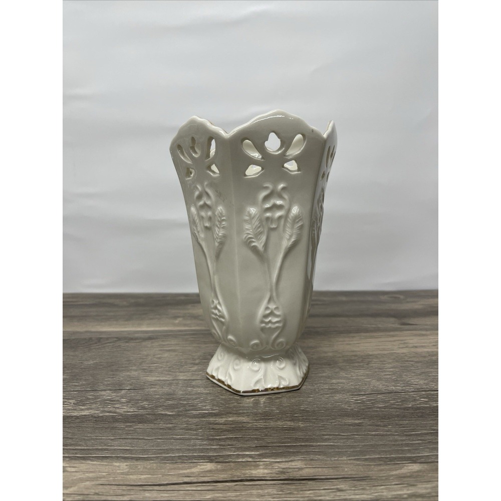 Papel Freelance Ceramic Vase Openwork Floral Gold Trim 6.25" Made in Philippines
